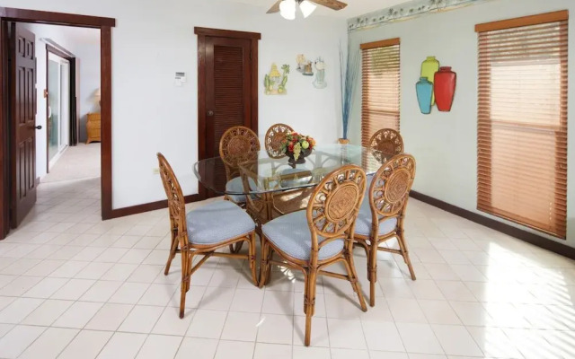 Kirk Kove by Cayman Villas