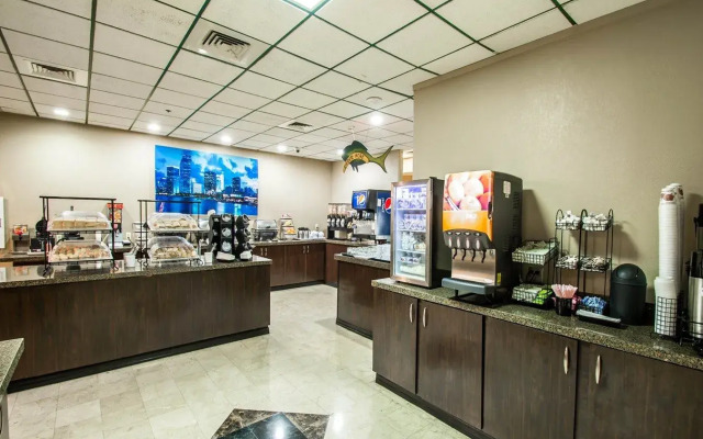 Clarion Inn & Suites Miami International Airport
