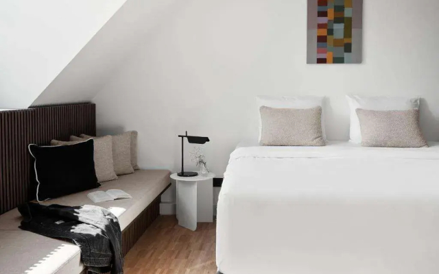 Bob W Munich Schwabing