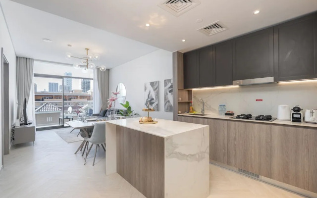 Luxury Stay At JVC with Pool & Gym