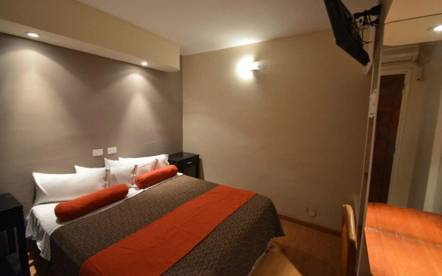 Piazza Hotel