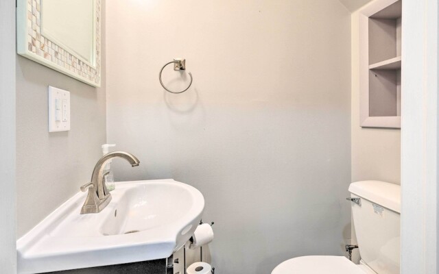 Ellicottville Townhome ~ Half Mi to Slopes!