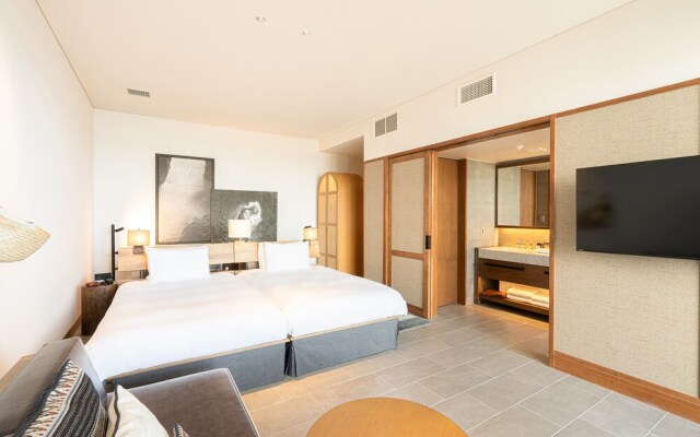One Suite THE GRAND