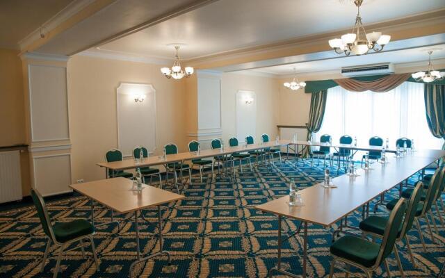 Noce i Dnie Hotel
