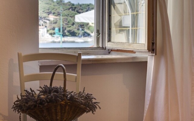 Mandarina - sea View Apartment Ana