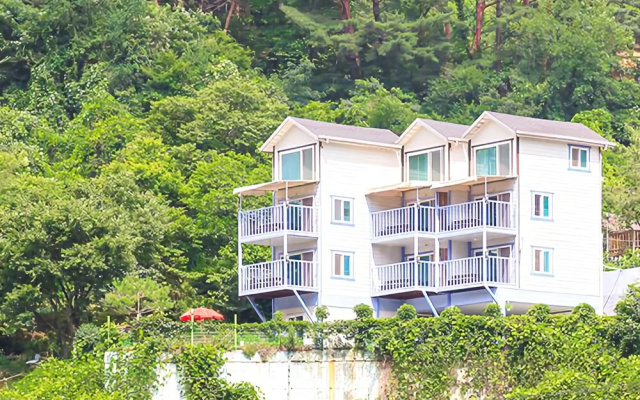 Yangsan Bene Maru Pension