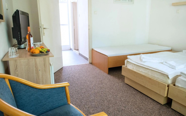 CE Napfény Hotel