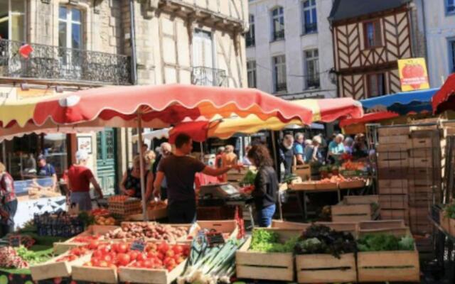 Lagarde - proche gare et centre ville 4 pers