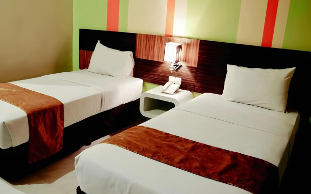 Pose In Hotel Yogyakarta