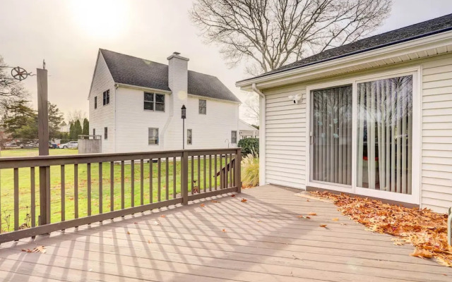 Westerly Retreat ~ 1/4 Mi to Private Beach!