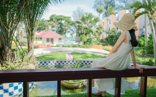 Rayong Palmaries Beach Resort