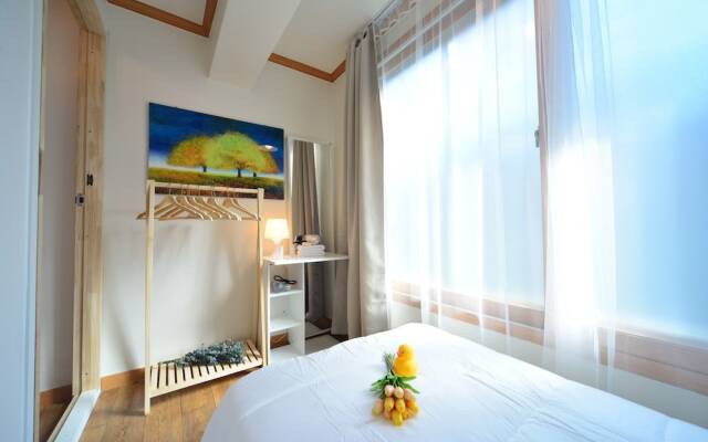 Season Helloworld House - Hostel