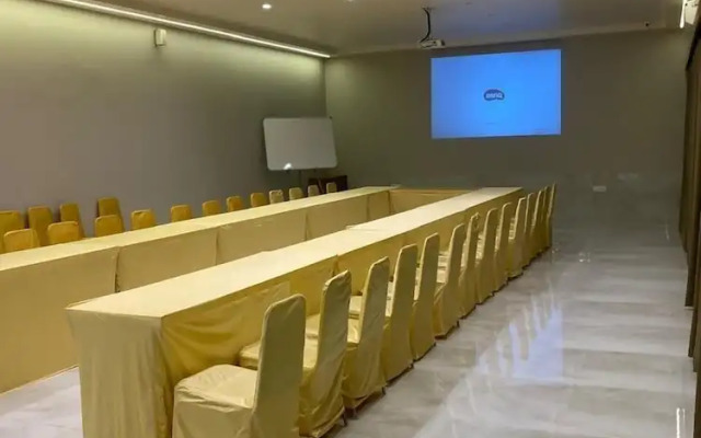 Hotel T2 Grand