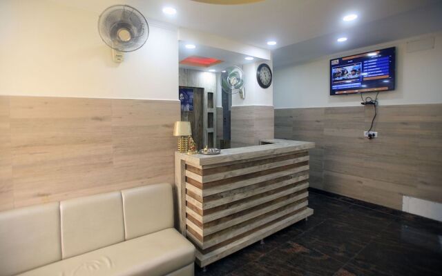 Oyo 17006 Hotel Girnar