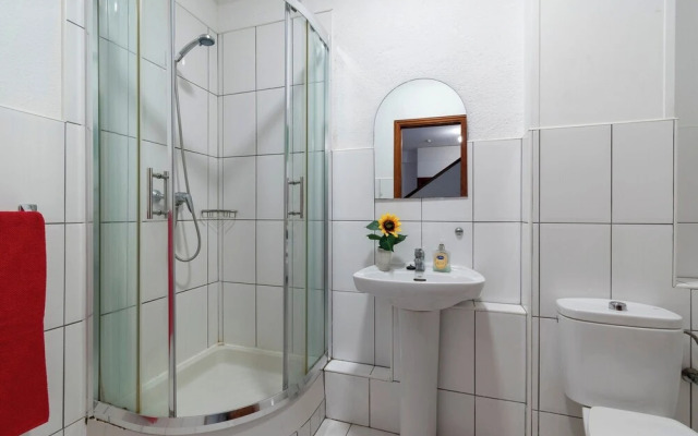 Villa Tricia 6 Bedroom Las Americas