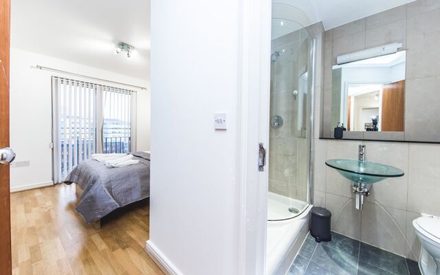 First Stay Apartments - The West Suite