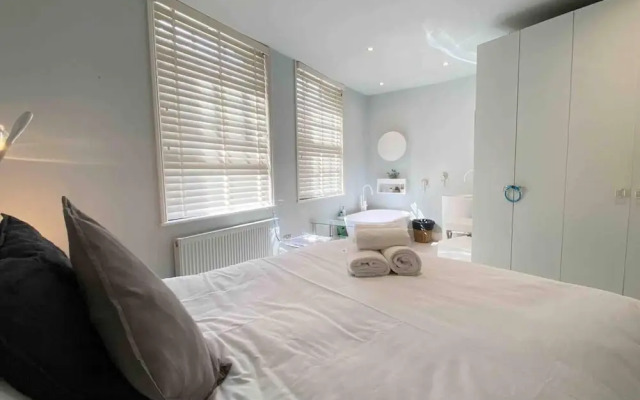 Charming 2-bed Apt With 2 Bathtub Central London