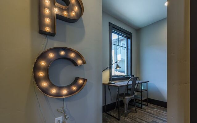 Park City Blackstone 14