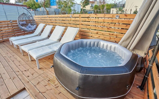 Middle Of Crete Apartment