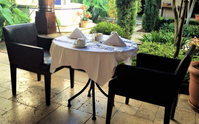 San Rafael Hotel