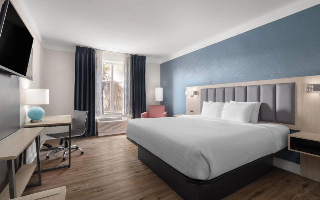 Wingate by Wyndham Savannah Gateway