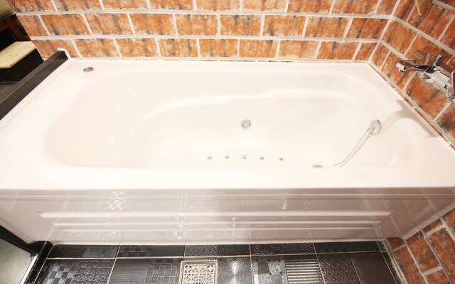 Changyeong Moon Dot Self Check-in Motel