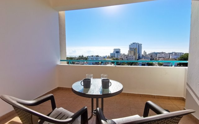 Off Course Seaview Apartment