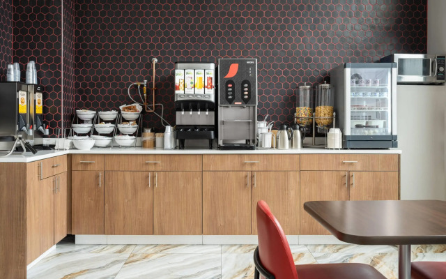 Ramada By Wyndham Brooklyn Near Flatbush