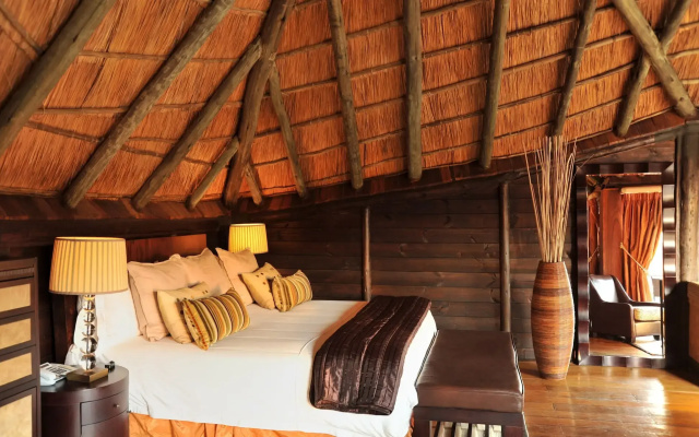 Serena Mivumo River Lodge