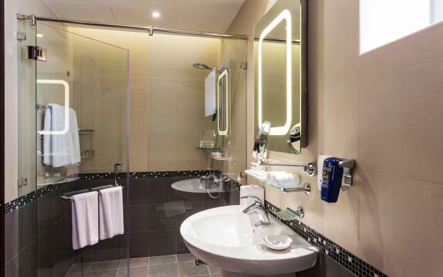 Park Inn by Radisson Hotel & Residence Duqm