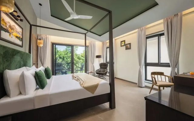 ELIVAAS Cloud 7 | 4 BHK Villa with Pvt Pool