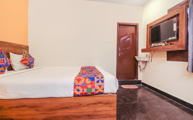 Fabexpress Simra Relax Inn