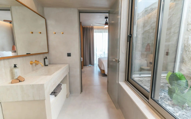 Akres Luxury Sea View Villas