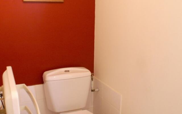 Studio in Villenouvelle, With Enclosed Garden and Wifi