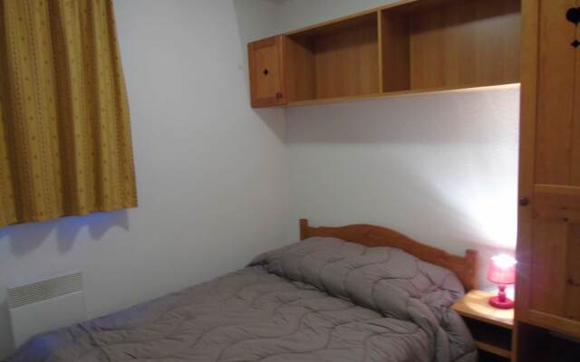 Lou Services Apartment J13 LSI 001