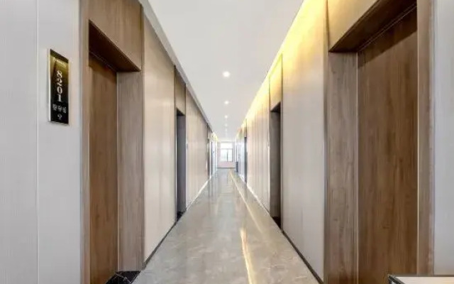 Jingpohu Tianyuange Restaurant