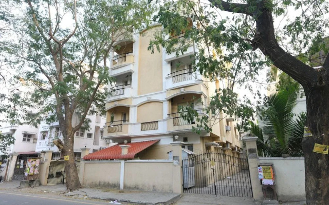 OYO 20001 SilverKey Ashok Nagar