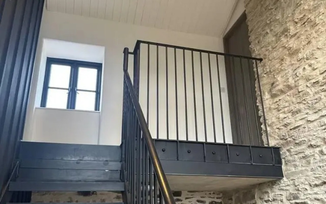 Stunning 3-bed Stone Barn Near Sion Mills