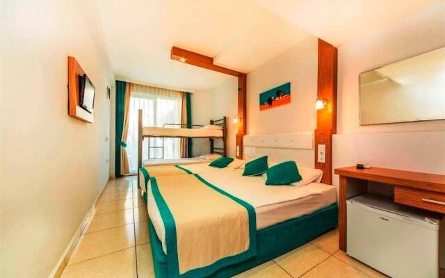 Catinsos Beach Garden Hotel