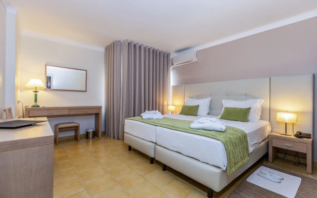 Santa Eulália Suite Hotel & SPA