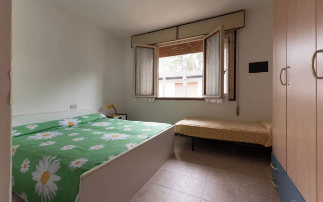 Luminous Flat in Bibione With Garden