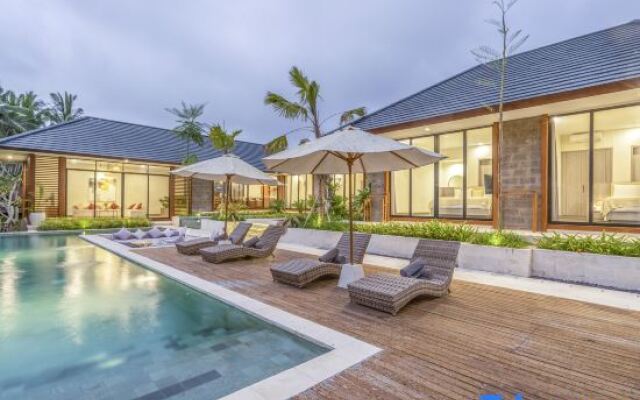 Villa The Kayu by GORO