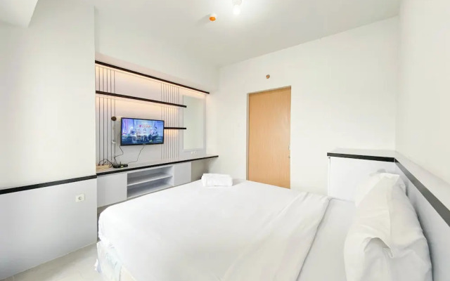 Homey And Cozy Studio Apartment At The Alton