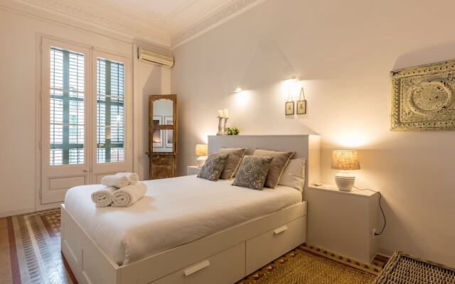 Rambla Cat 5 Amplio Piso A 2Min De Plaza Catalunya