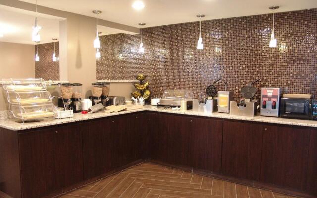 The Lux Hotel & Conference Center, an Ascend Collection Hotel