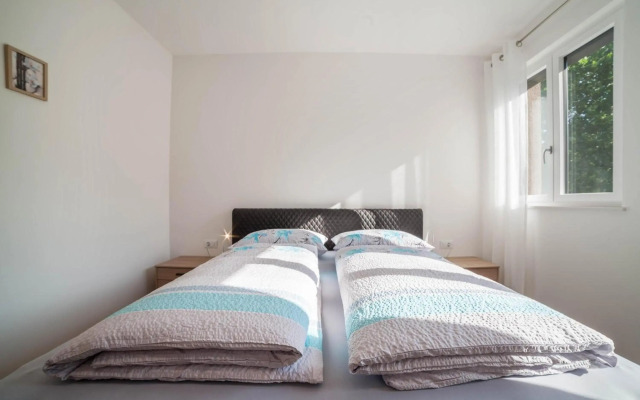 City-apartment Flora