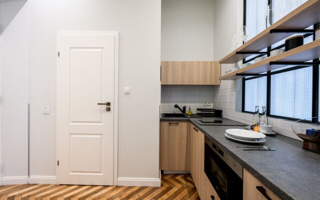 Arts Apartments