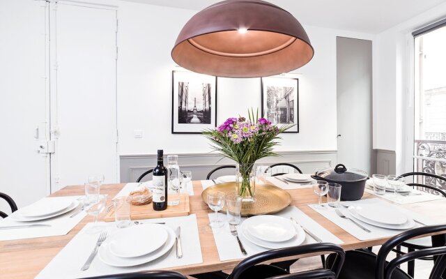 Luxury 2BDR Opera I by Livinparis