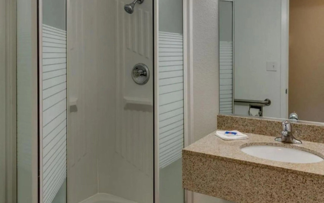 Motel 6 Spokane, WA - West