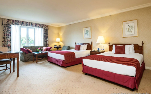 Sir Stamford Circular Quay